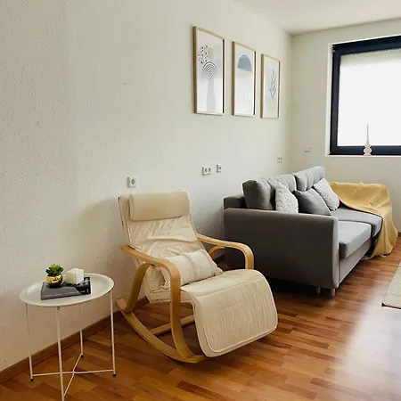 Apartmán Entire Flat For Schwetzingen,mannheim & Hd Oftersheim